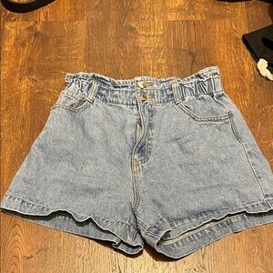 Forever 21 Elastic Waistband Jean Shorts - Size M